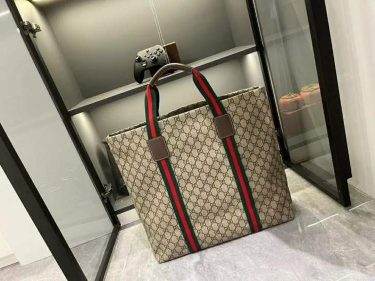 Picture of Gucci Mens Bags _SKUfw186888147fw